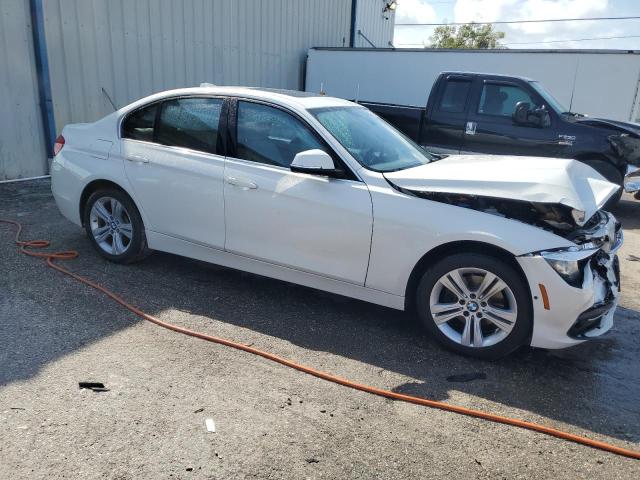 Фото 4 с аукциона – 2017 BMW 330 XI с VIN WBA8D9C35HA004839
