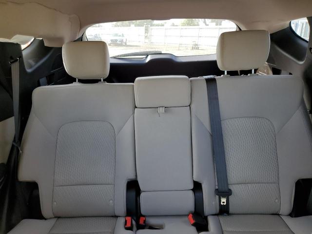 Photo 10 from auction – 2018 HYUNDAI SANTA FE S with VIN 5NMZU3LB4JH105961