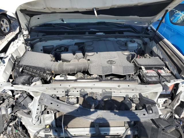 Photo 11 from auction – 2018 TOYOTA 4RUNNER SR with VIN JTEBU5JR7J5607861