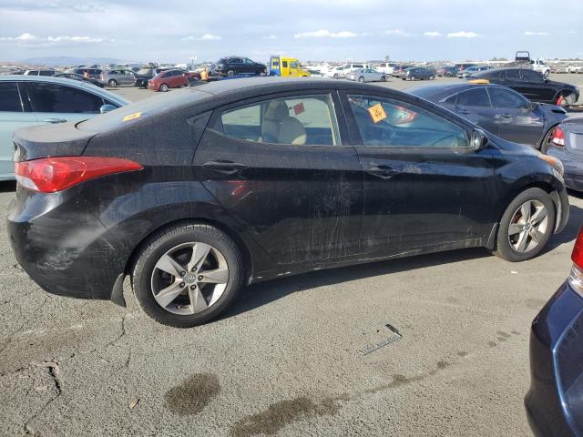 Photo 3 from auction – 2013 HYUNDAI ELANTRA with VIN KMHDH4AE2DU901246