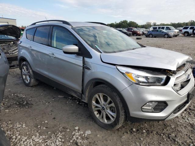 Photo 4 from auction – 2018 FORD ESCAPE SE with VIN 1FMCU9GD4JUC37501