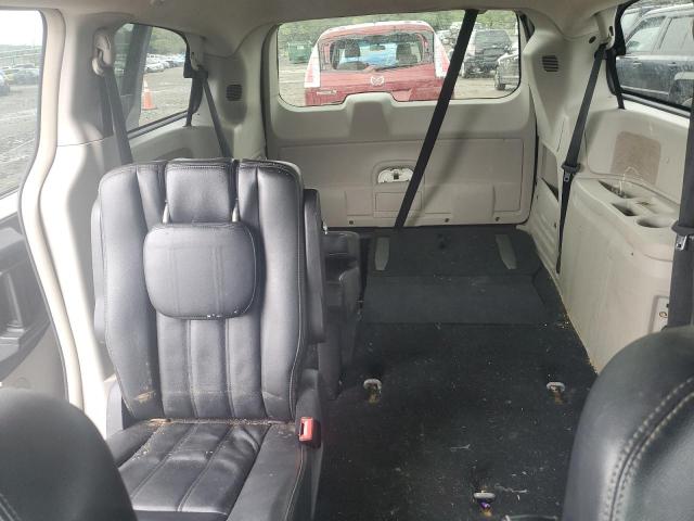 Photo 10 from auction – 2013 CHRYSLER TOWN & COU with VIN 2C4RC1BG2DR684625