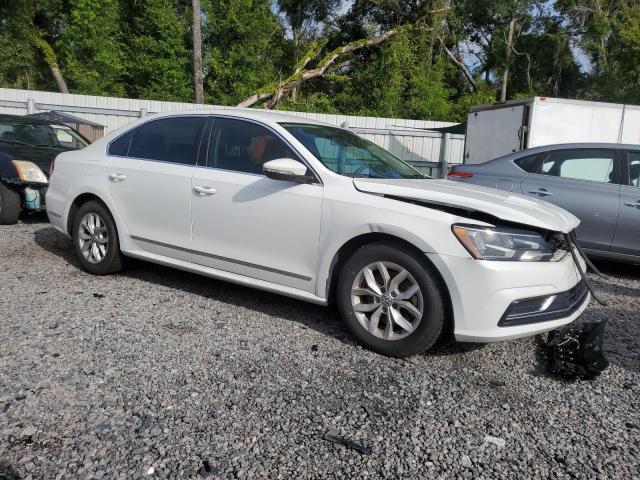 Photo 4 from auction – 2017 VOLKSWAGEN PASSAT S with VIN 1VWAT7A30HC002156
