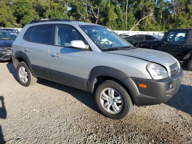 Photo 4 from auction – 2007 HYUNDAI TUCSON SE with VIN KM8JN12D67U637520