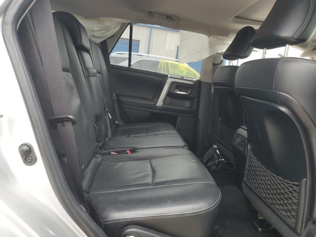 Photo 11 from auction – 2015 TOYOTA 4RUNNER SR with VIN JTEBU5JR2F5231061
