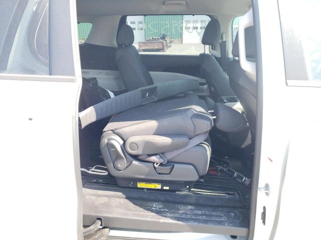 Photo 11 from auction – 2024 KIA CARNIVAL L with VIN KNDNB5H34R6450188