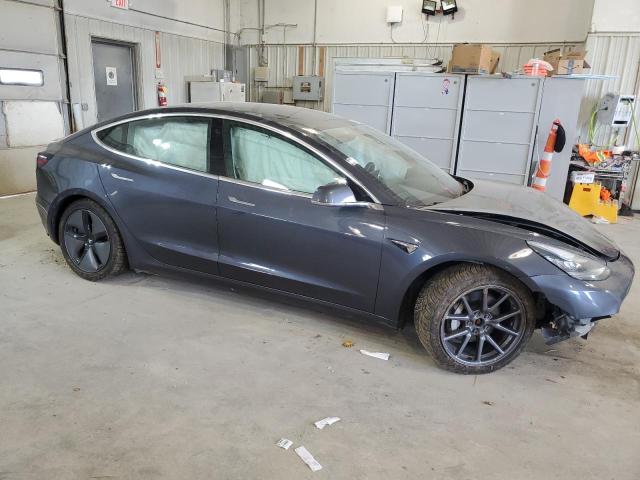 Photo 4 from auction – 2018 TESLA MODEL 3 with VIN 5YJ3E1EB2JF119234