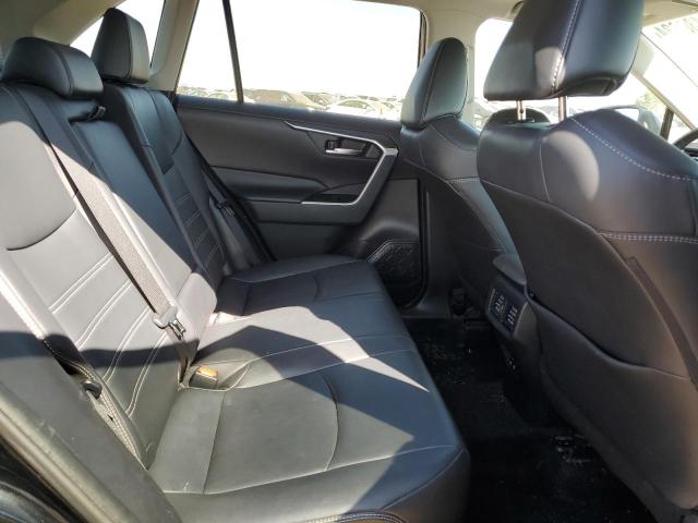 Photo 11 from auction – 2020 TOYOTA RAV4 XLE with VIN 2T3R1RFV0LC063757