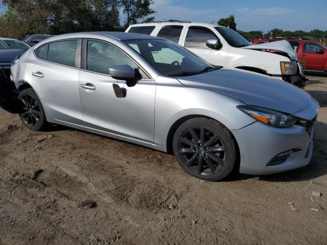 Photo 4 from auction – 2018 MAZDA 3 TOURING with VIN 3MZBN1V39JM180805