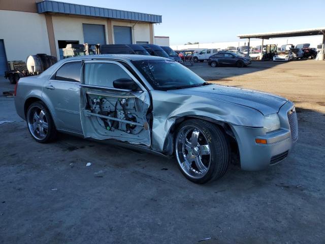 Photo 4 from auction – 2006 CHRYSLER 300 with VIN 2C3KA43R26H102349