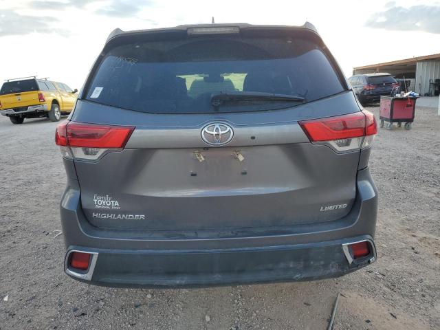 Photo 6 from auction – 2018 TOYOTA HIGHLANDER with VIN 5TDYZRFH9JS237210