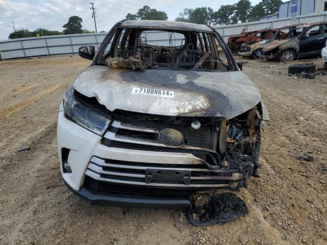 Photo 5 from auction – 2019 TOYOTA HIGHLANDER with VIN 5TDKZRFH1KS364671