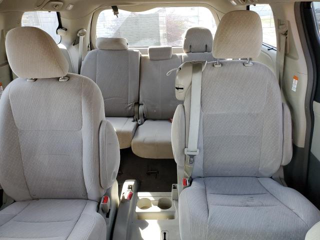 Photo 10 from auction – 2017 TOYOTA SIENNA LE with VIN 5TDKZ3DC5HS893408