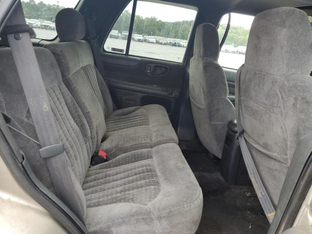 Photo 11 from auction – 2002 CHEVROLET BLAZER with VIN 1GNCS13W42K237408