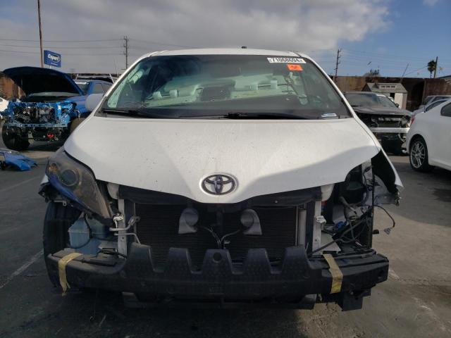 Photo 5 from auction – 2015 TOYOTA SIENNA LE with VIN 5TDKK3DC1FS591485