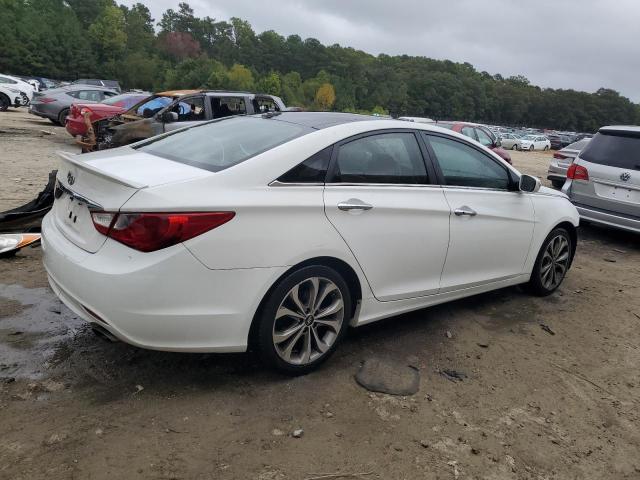 Photo 3 from auction – 2013 HYUNDAI SONATA SE with VIN 5NPEC4ABXDH715946