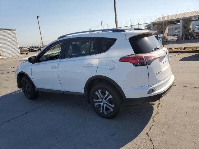 Zdjęcie 2 z aukcji – 2017 TOYOTA RAV4 LE z VIN 2T3BFREV2HW660158
