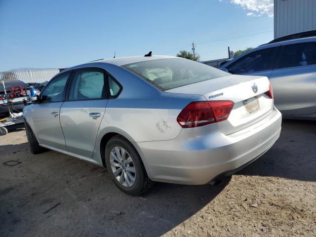 Photo 2 from auction – 2015 VOLKSWAGEN PASSAT S with VIN 1VWAT7A3XFC036487