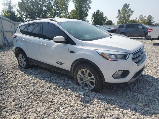 Photo 4 from auction – 2018 FORD ESCAPE SE with VIN 1FMCU9GD7JUB17045