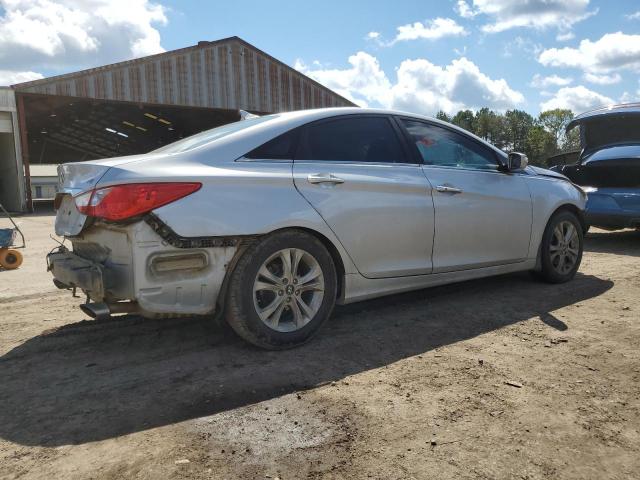 Photo 3 from auction – 2011 HYUNDAI SONATA SE with VIN 5NPEC4AB6BH303570