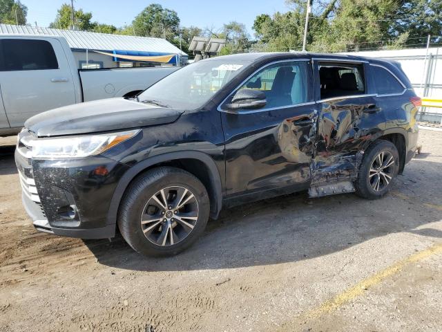 TOYOTA HIGHLANDER 2017 with VIN 5TDBZRFH0HS384113 - Photo from auction