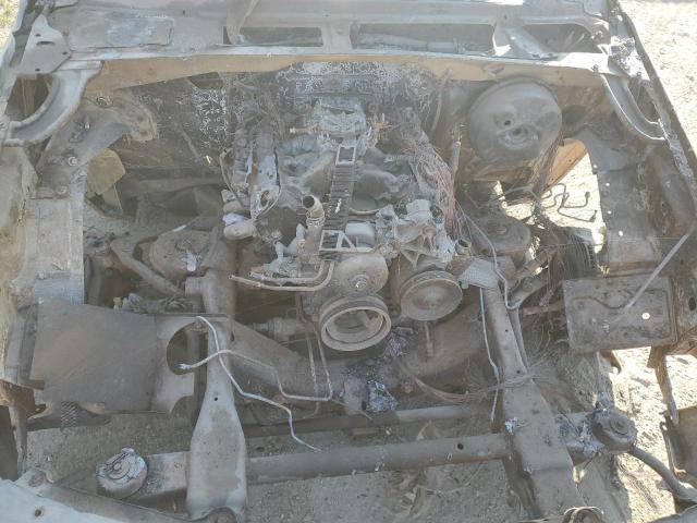 Photo 11 from auction – 2000 CHEVROLET SILVERADO with VIN 1GCEC14W8YZ144341