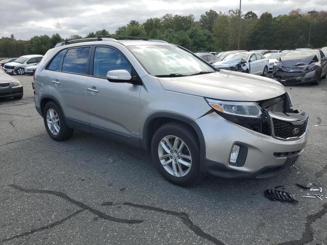 Photo 4 from auction – 2014 KIA SORENTO LX with VIN 5XYKTCA6XEG501967