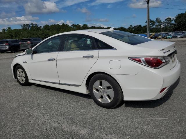 Photo 2 from auction – 2011 HYUNDAI SONATA HYB with VIN KMHEC4A4XBA017922