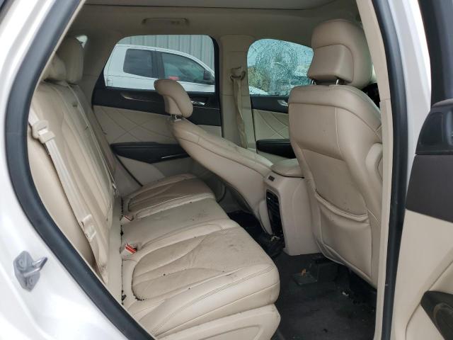 Photo 11 from auction – 2018 LINCOLN MKC RESERV with VIN 5LMCJ3D99JUL31795
