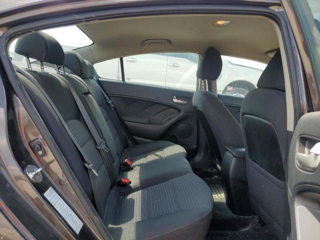 Photo 10 from auction – 2018 KIA FORTE LX with VIN 3KPFL4A78JE177649