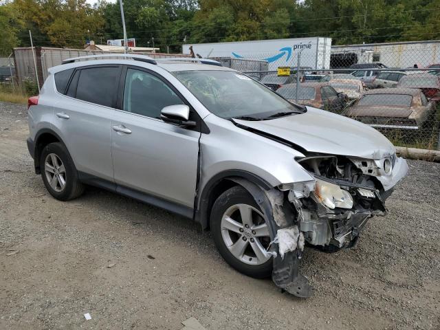 Photo 4 from auction – 2014 TOYOTA RAV4 XLE with VIN 2T3RFREV6EW202598