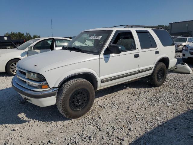 CHEVROLET BLAZER 2000 with VIN 1GNDT13W4Y2347076 - Photo from auction