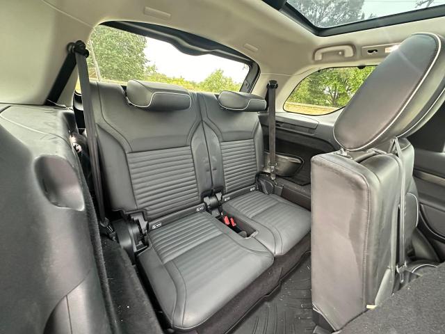 Photo 14 from auction – 2017 LAND ROVER DISCOVERY with VIN SALRRBBV0HA026033