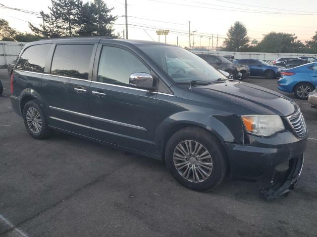 Photo 4 from auction – 2013 CHRYSLER TOWN & COU with VIN 2C4RC1CG8DR756636