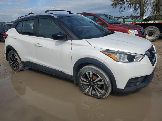 Photo 4 from auction – 2018 NISSAN KICKS S with VIN 3N1CP5CU2JL540669