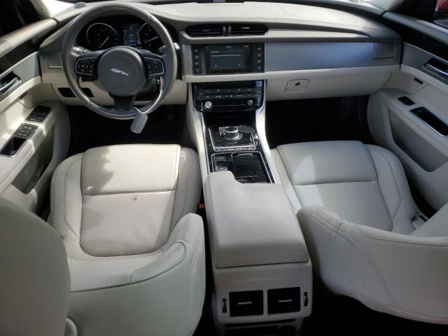 Photo 8 from auction – 2017 JAGUAR XF PREMIUM with VIN SAJBD4BV7HCY39149