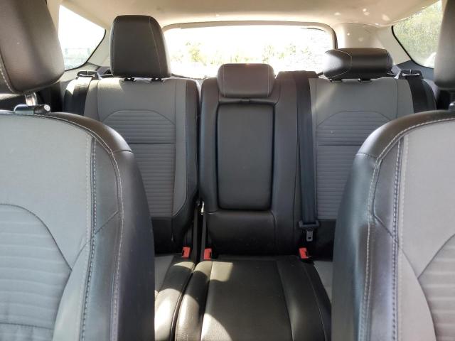 Photo 10 from auction – 2017 FORD ESCAPE SE with VIN 1FMCU0GD4HUA61121