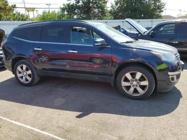 Photo 4 from auction – 2017 CHEVROLET TRAVERSE L with VIN 1GNKRGKD1HJ239478