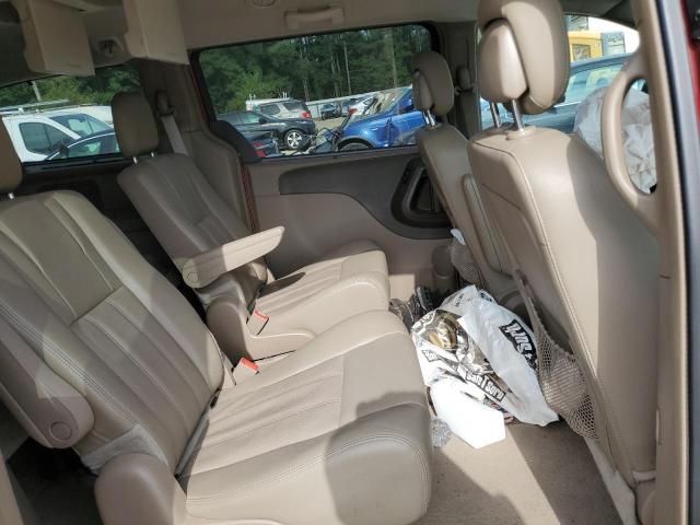 Photo 11 from auction – 2016 CHRYSLER TOWN & COU with VIN 2C4RC1CG4GR240262