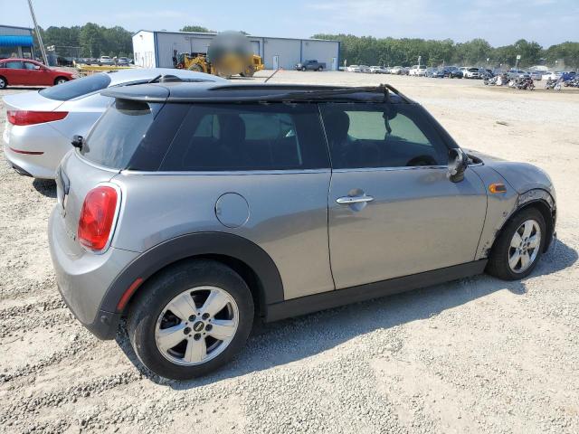 Photo 3 from auction – 2017 MINI COOPER with VIN WMWXP5C31H2F61448