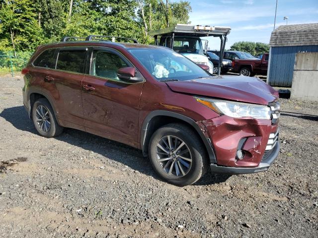 Photo 4 from auction – 2018 TOYOTA HIGHLANDER with VIN 5TDJZRFH9JS856343