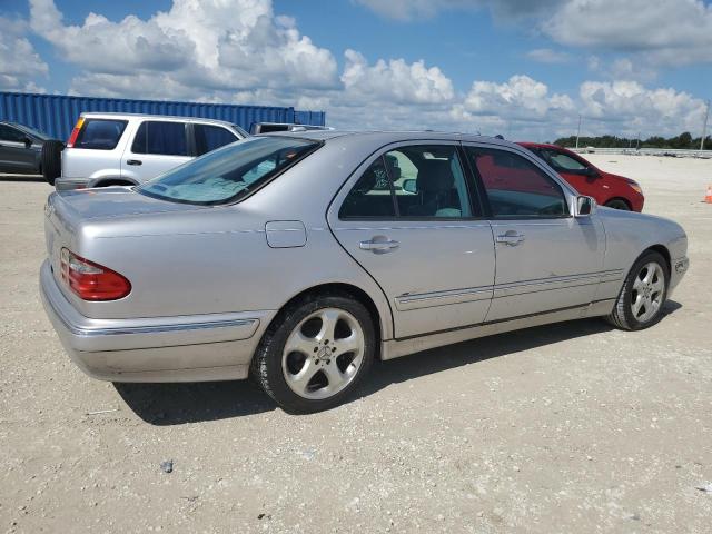 Photo 3 from auction – 2002 MERCEDES-BENZ E 320 with VIN WDBJF65J02B495961