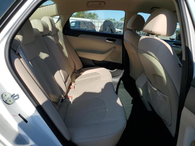 Photo 10 from auction – 2019 HYUNDAI SONATA SE with VIN 5NPE24AF2KH817583