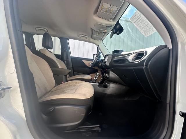 Photo 5 from auction – 2017 JEEP RENEGADE S with VIN ZACCJAAB3HPF62416