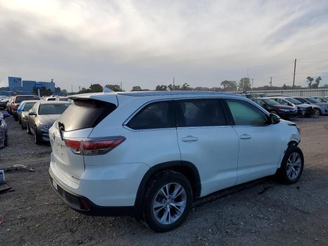 Photo 3 from auction – 2015 TOYOTA HIGHLANDER with VIN 5TDJKRFH0FS173216