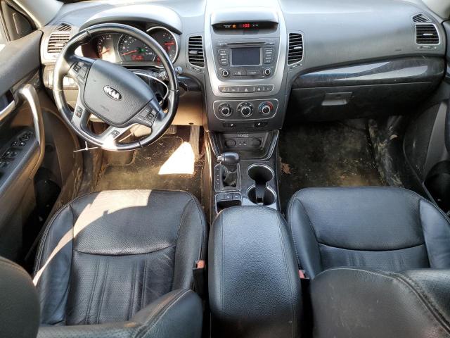 Photo 8 from auction – 2015 KIA SORENTO LX with VIN 5XYKTCA65FG651406