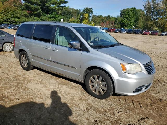 Photo 4 from auction – 2011 CHRYSLER TOWN & COU with VIN 2A4RR8DG6BR760410