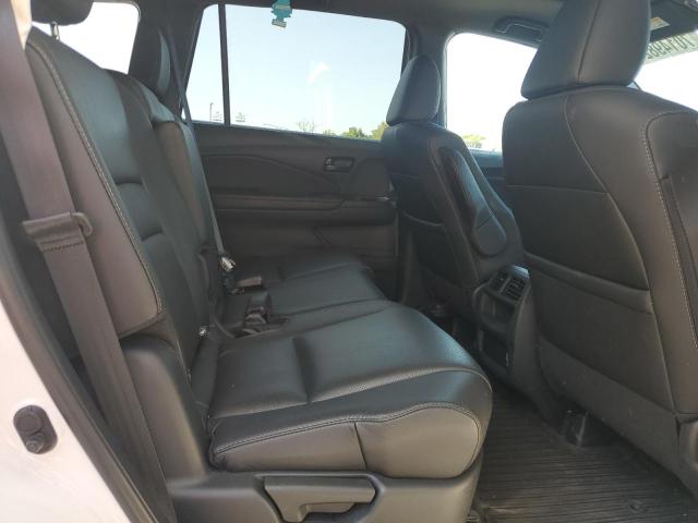 Photo 11 from auction – 2023 HONDA PASSPORT E with VIN 5FNYF8H53PB017208