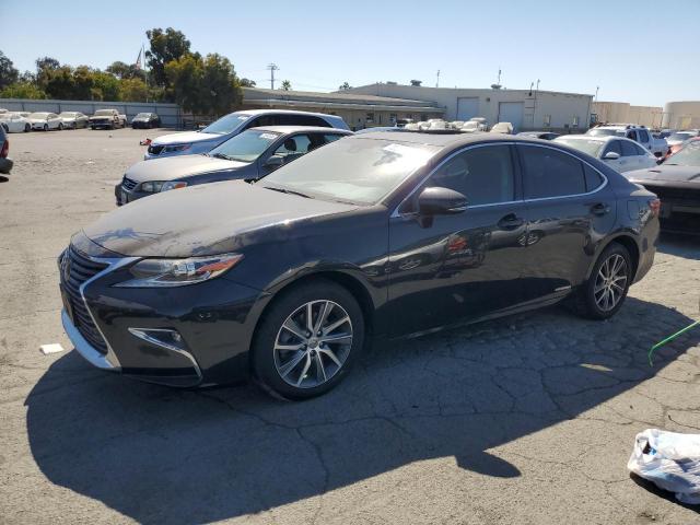 LEXUS ES 300H 2016 with VIN JTHBW1GG4G2122132 - Photo from auction
