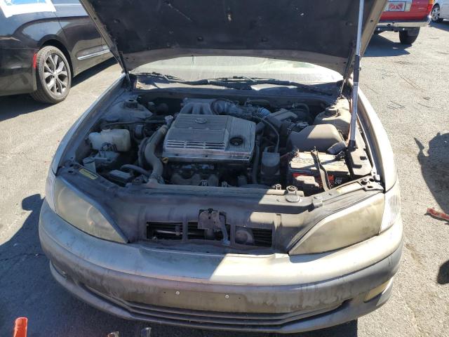 Photo 11 from auction – 2000 LEXUS ES 300 with VIN JT8BF28G3Y5102555